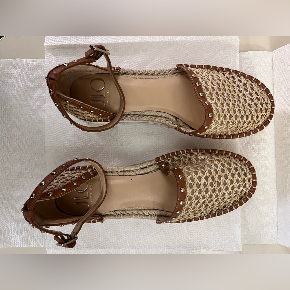 Jennifer Lopez shoes.